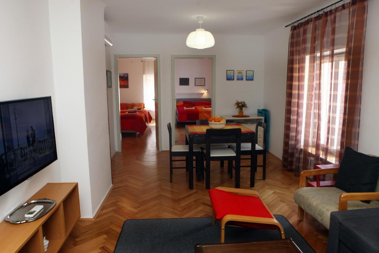 Spacious Piran Central Apartment For 5 Pax Bg Eksteriør billede